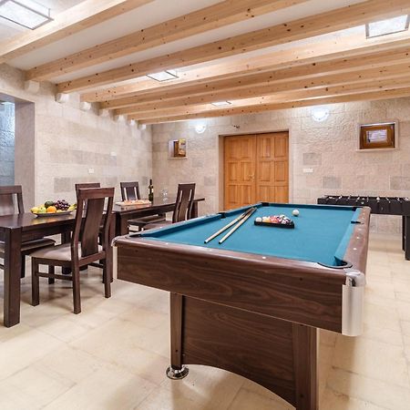 Luxury Stone Villa Nevija 2022 Private Villa Milna  Exteriér fotografie