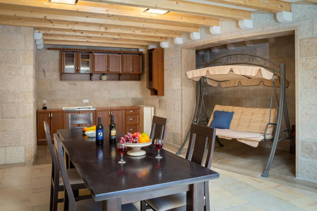 Luxury Stone Villa Nevija 2022 Private Villa Milna  Exteriér fotografie