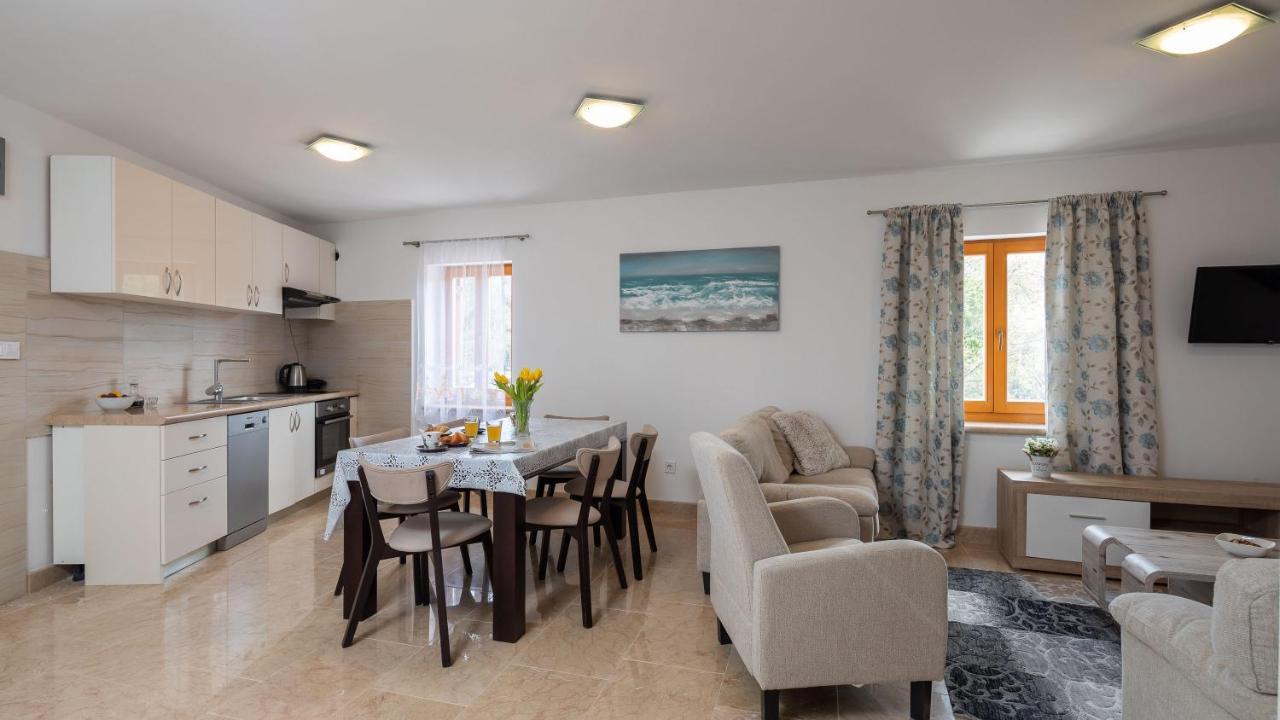 Luxury Stone Villa Nevija 2022 Private Villa Milna  Exteriér fotografie