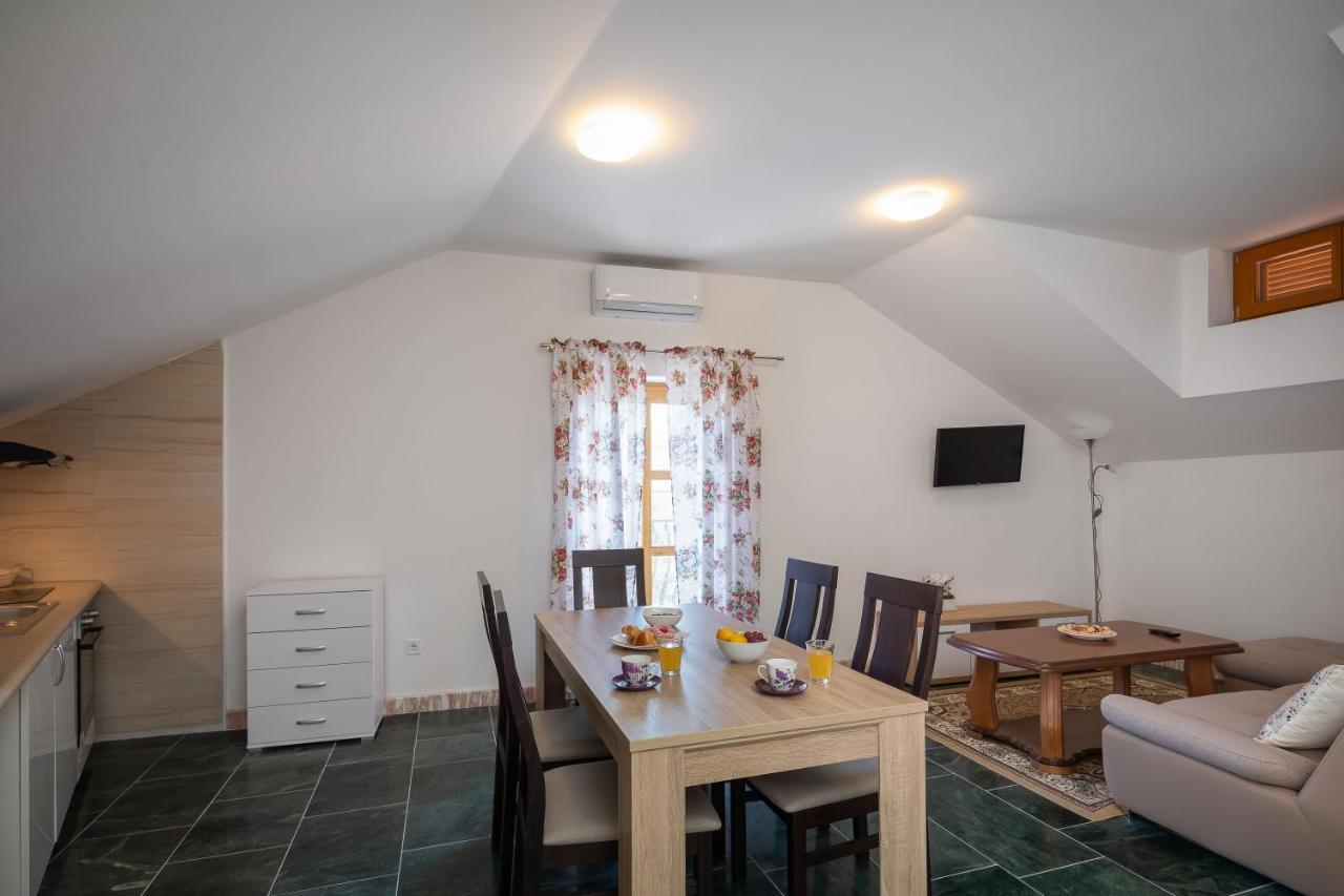 Luxury Stone Villa Nevija 2022 Private Villa Milna  Exteriér fotografie