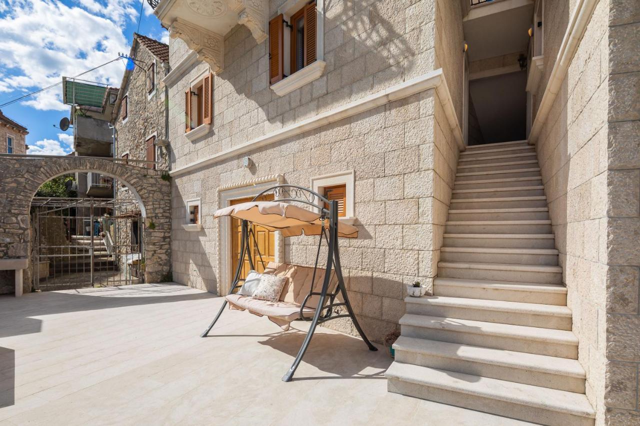 Luxury Stone Villa Nevija 2022 Private Villa Milna  Exteriér fotografie