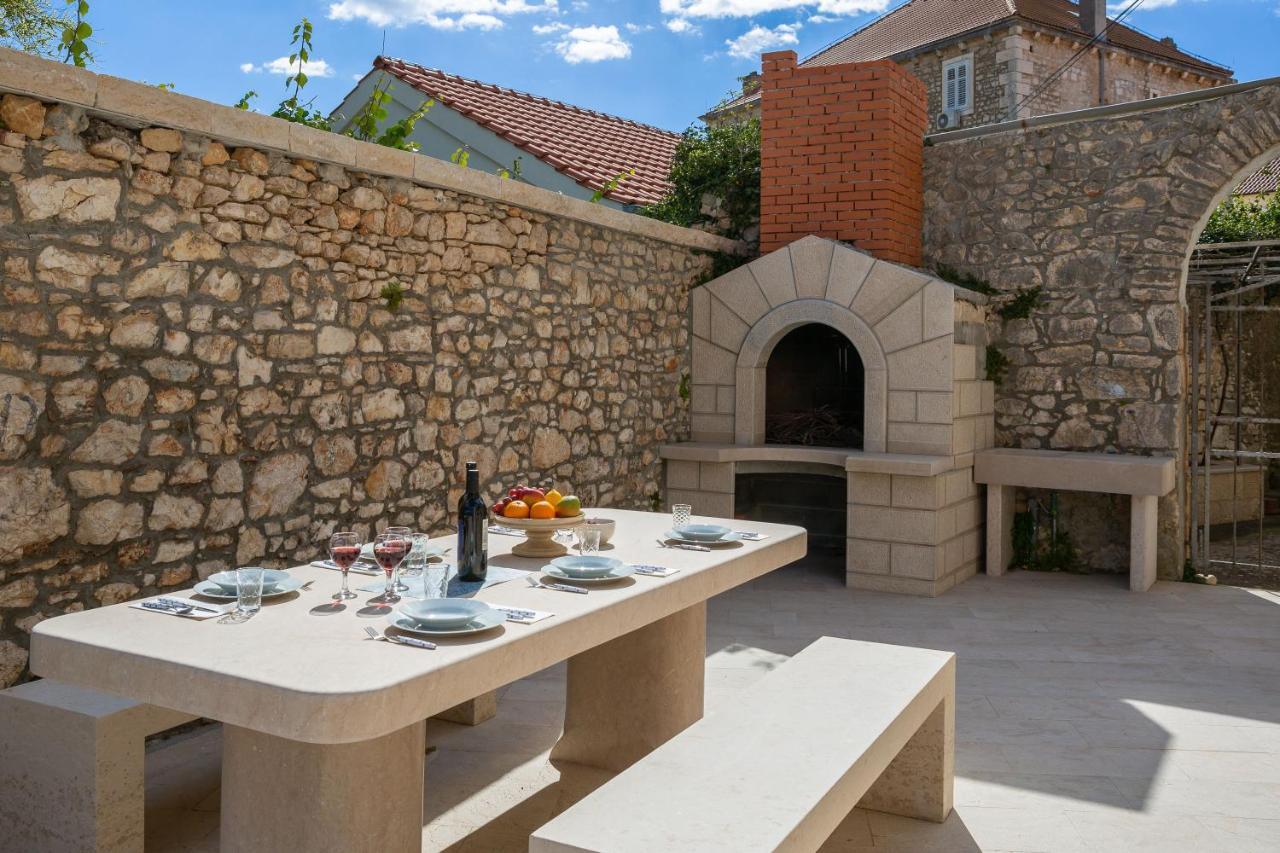 Luxury Stone Villa Nevija 2022 Private Villa Milna  Exteriér fotografie