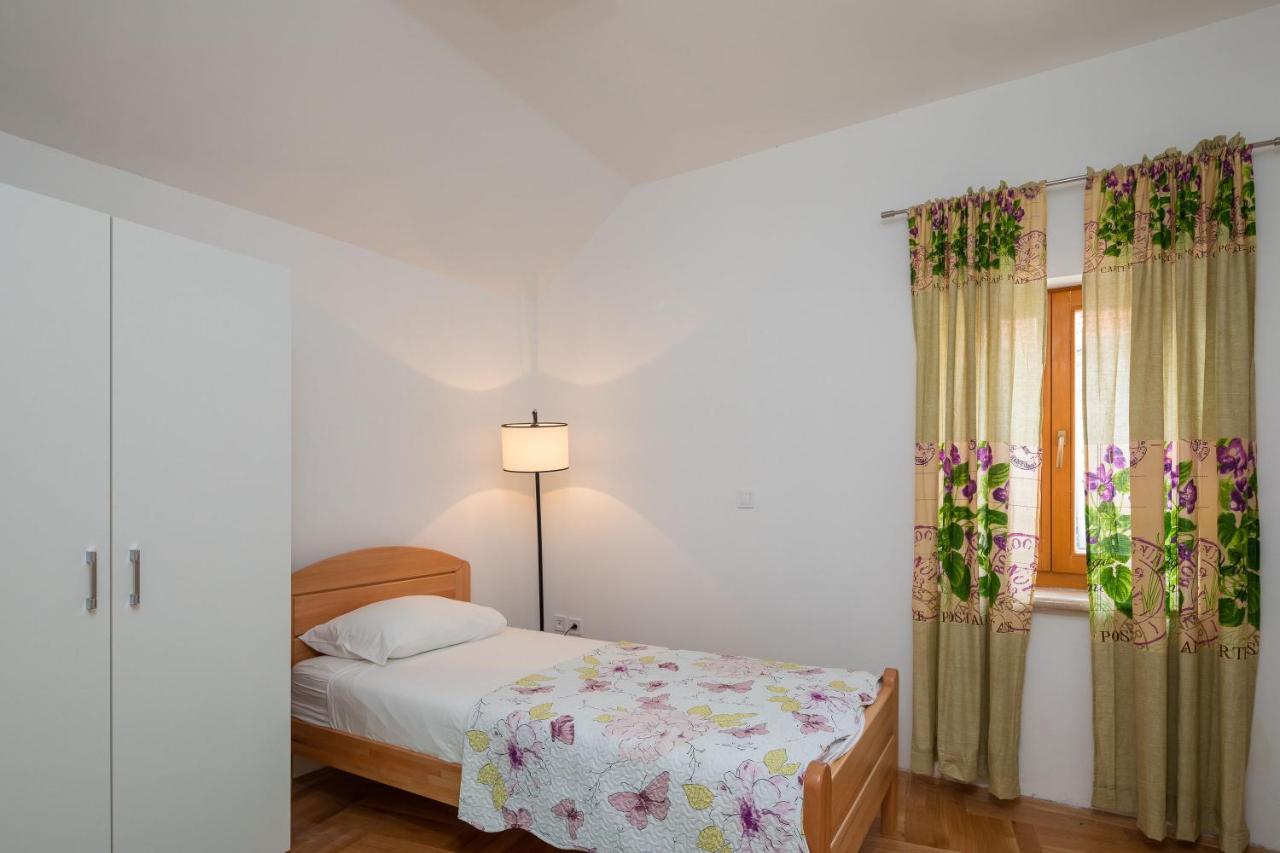 Luxury Stone Villa Nevija 2022 Private Villa Milna  Exteriér fotografie