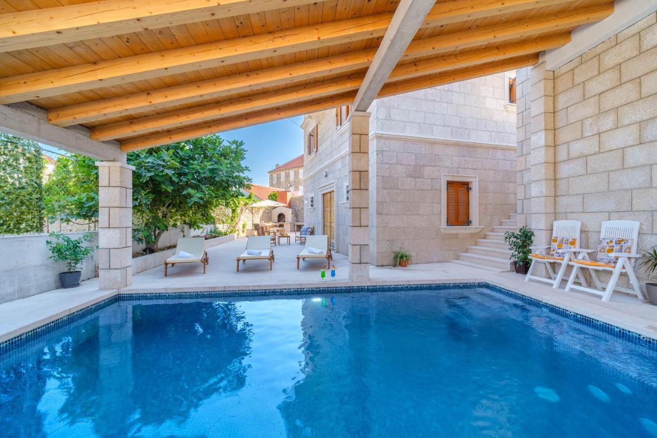 Luxury Stone Villa Nevija 2022 Private Villa Milna  Exteriér fotografie