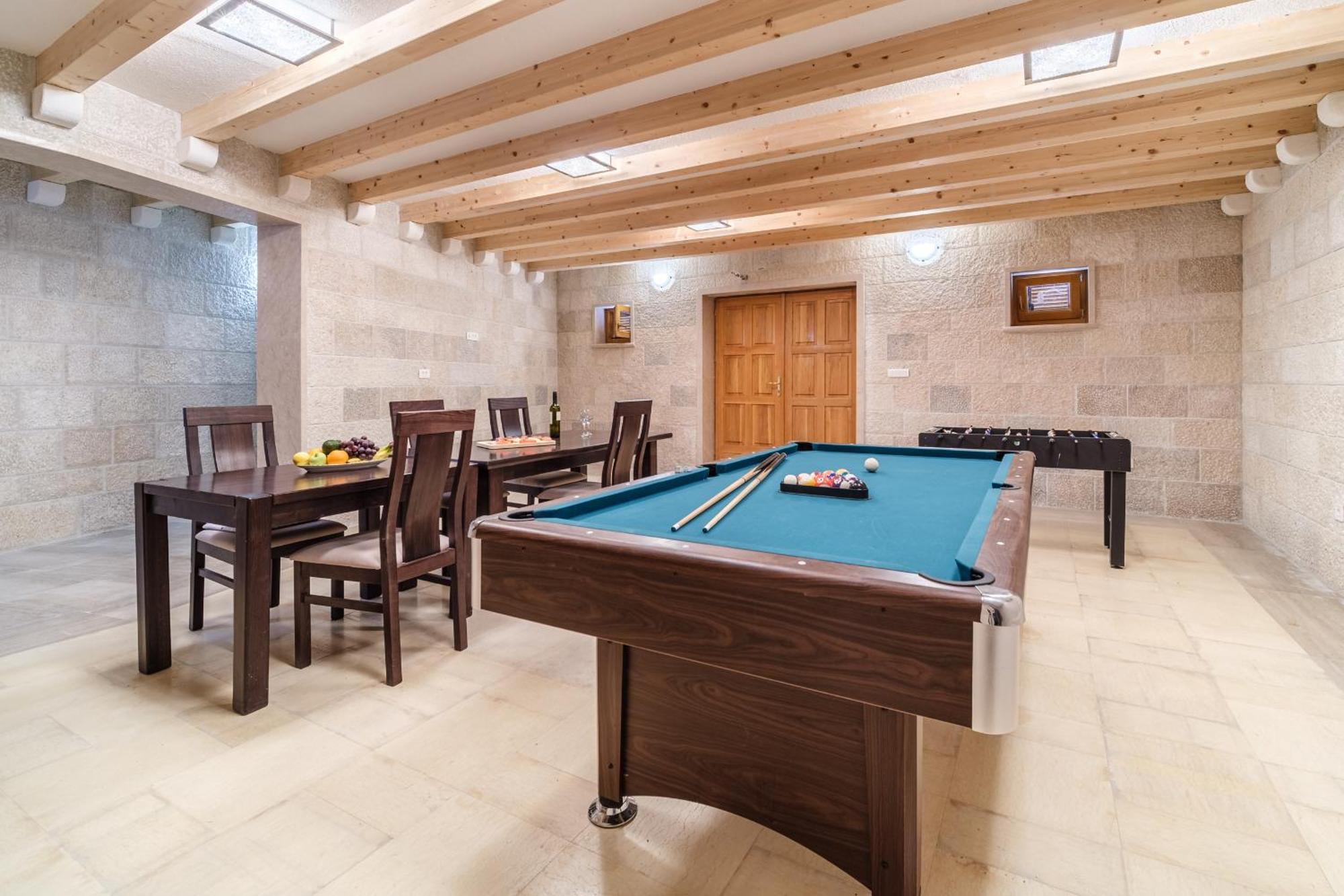 Luxury Stone Villa Nevija 2022 Private Villa Milna  Exteriér fotografie