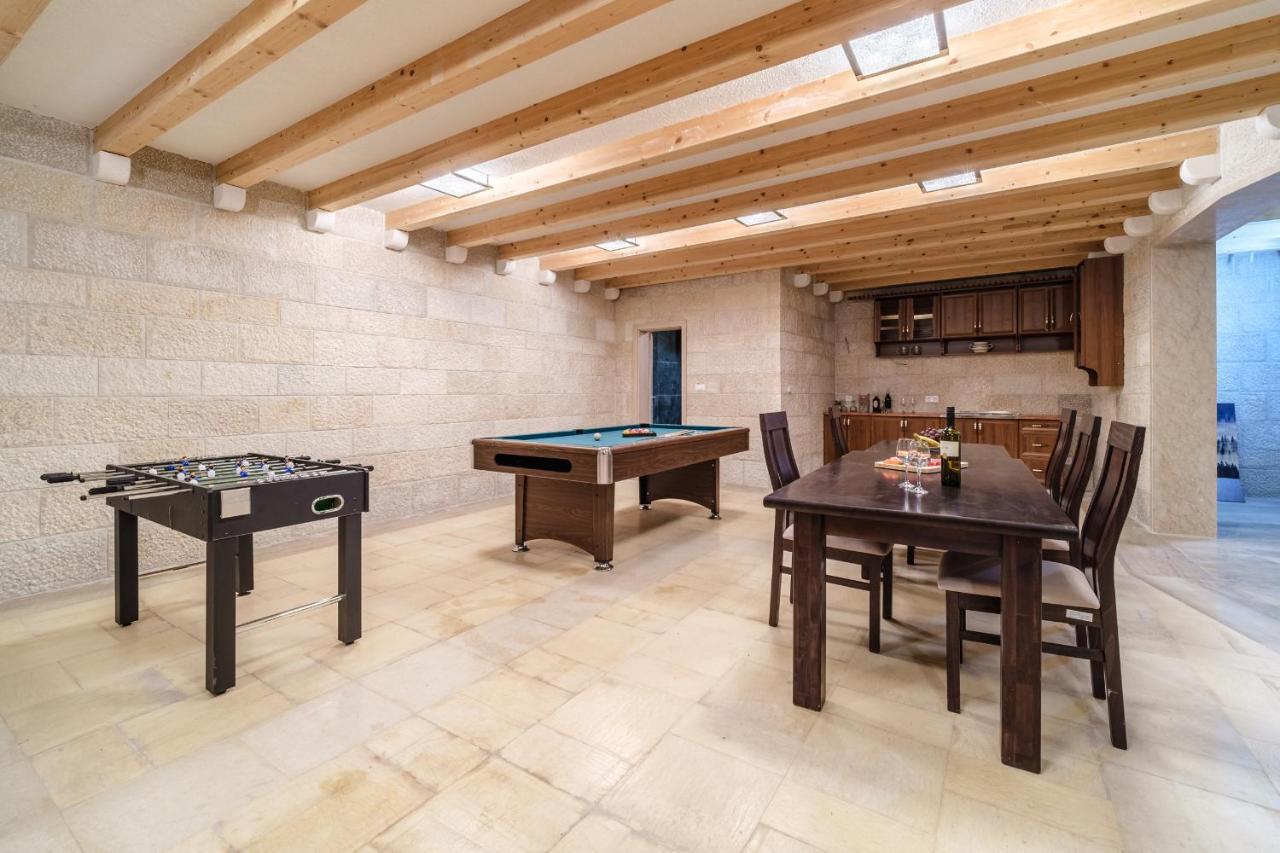 Luxury Stone Villa Nevija 2022 Private Villa Milna  Exteriér fotografie